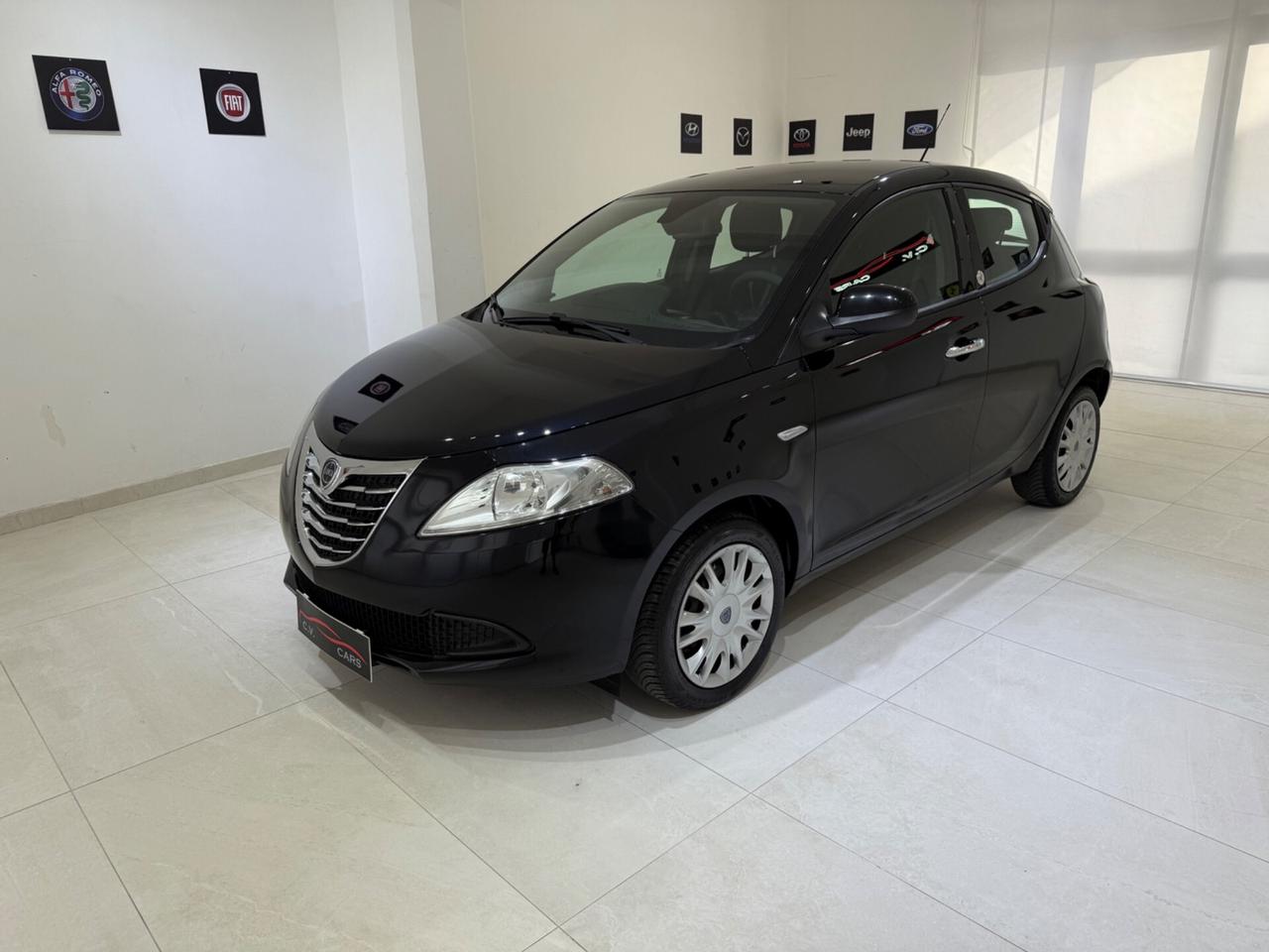 LANCIA YPSILON 1.2 69 CV 5 PORTE GPL ECOCHIC GOLD