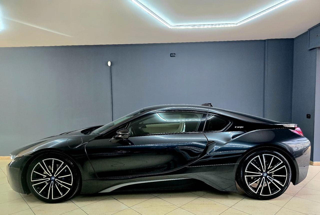 BMW i8 COUPE 374cv RESTYLING (i12) PLUG-IN