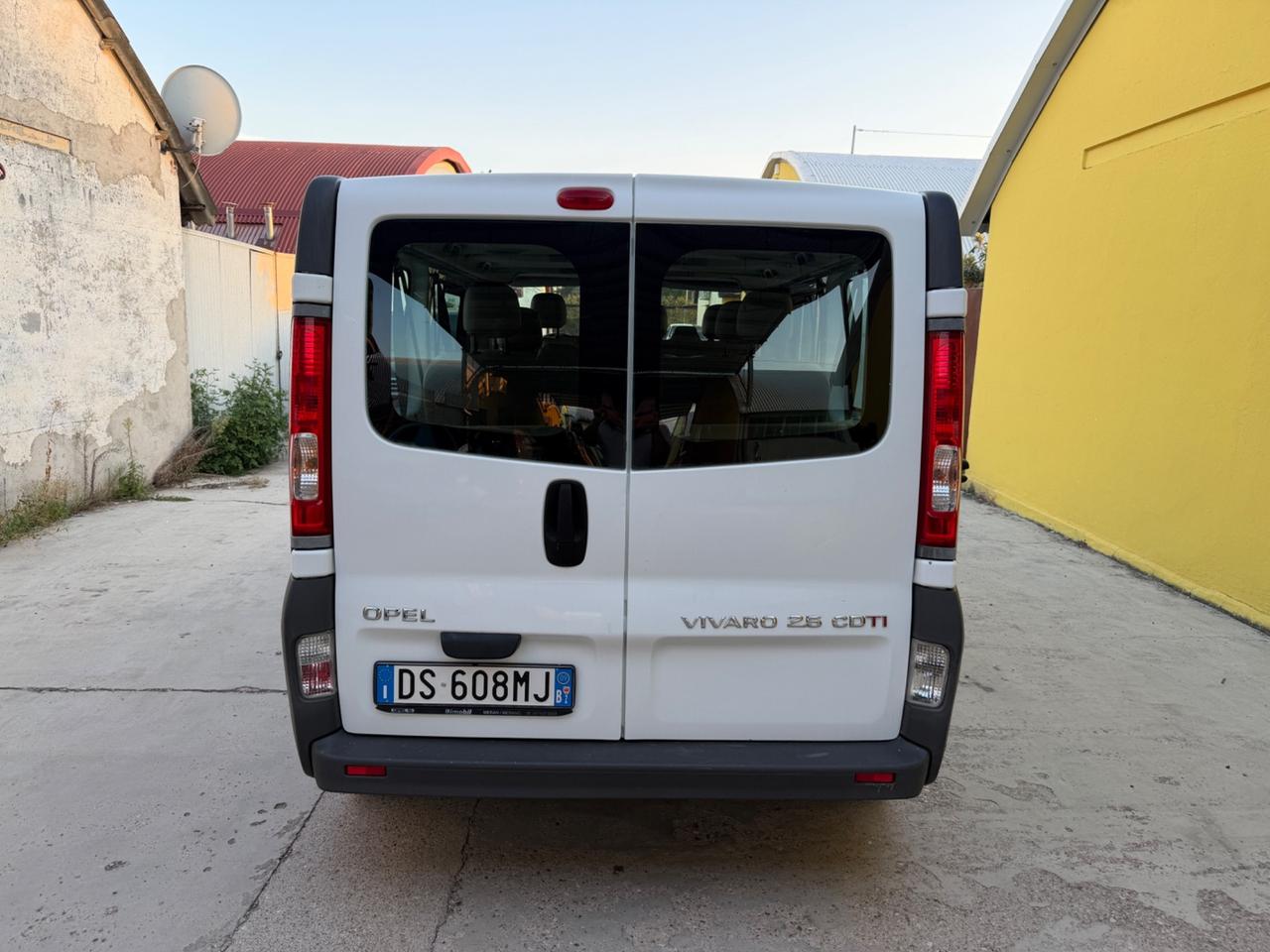 Opel Vivaro 2.5 CDTI 9 posti Clima - 2009