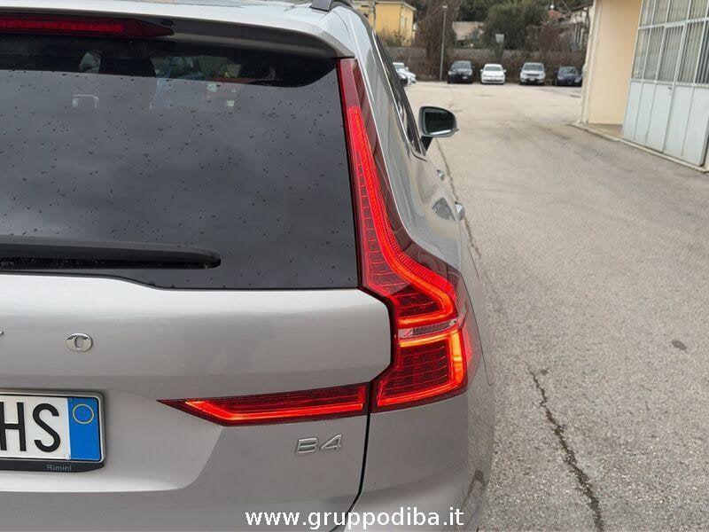 Volvo XC60 II 2022 2.0 b4 Momentum auto