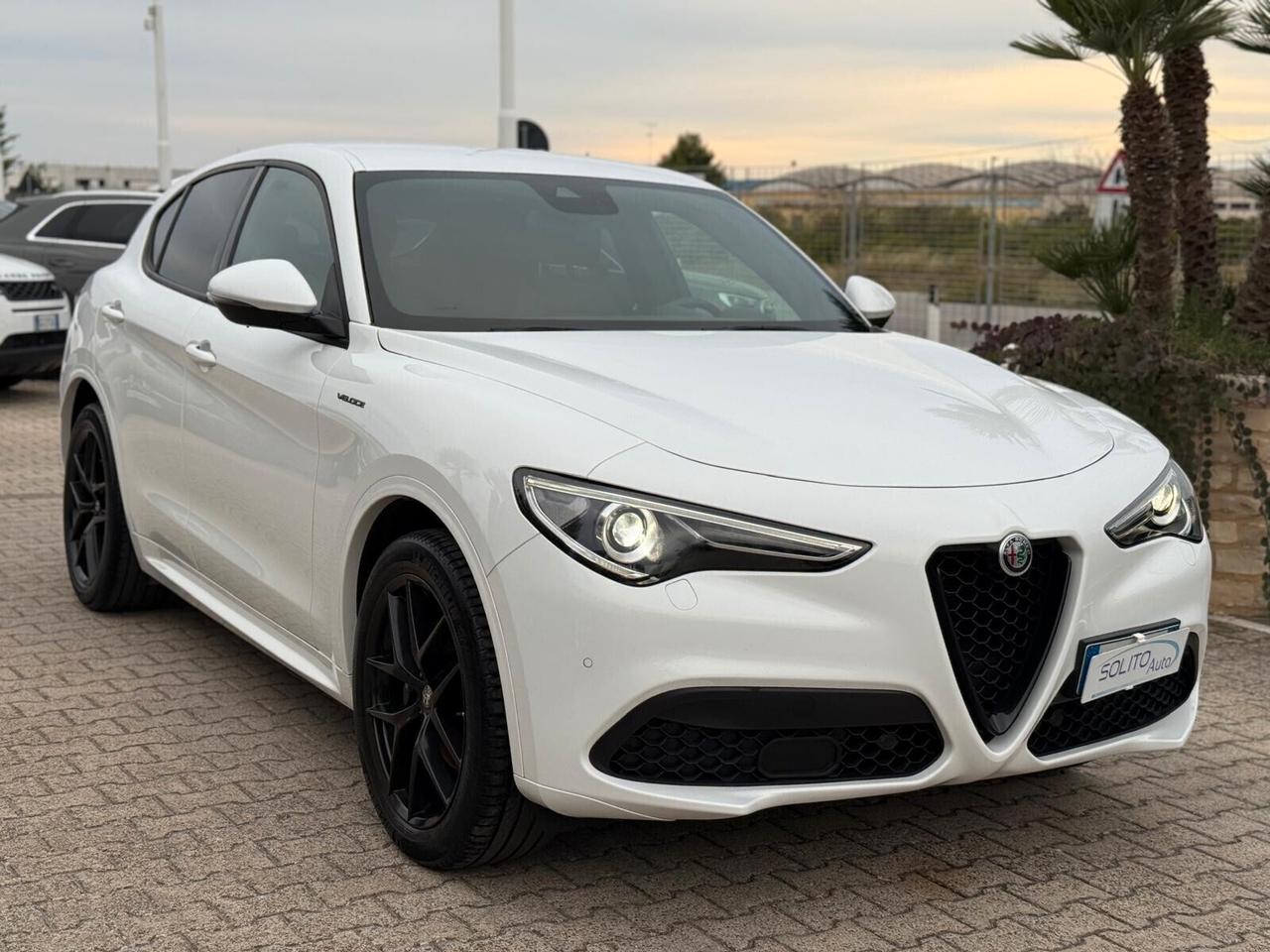 Alfa Stelvio 2.2 Td 210 CV AT8 Q4 Veloce New Model