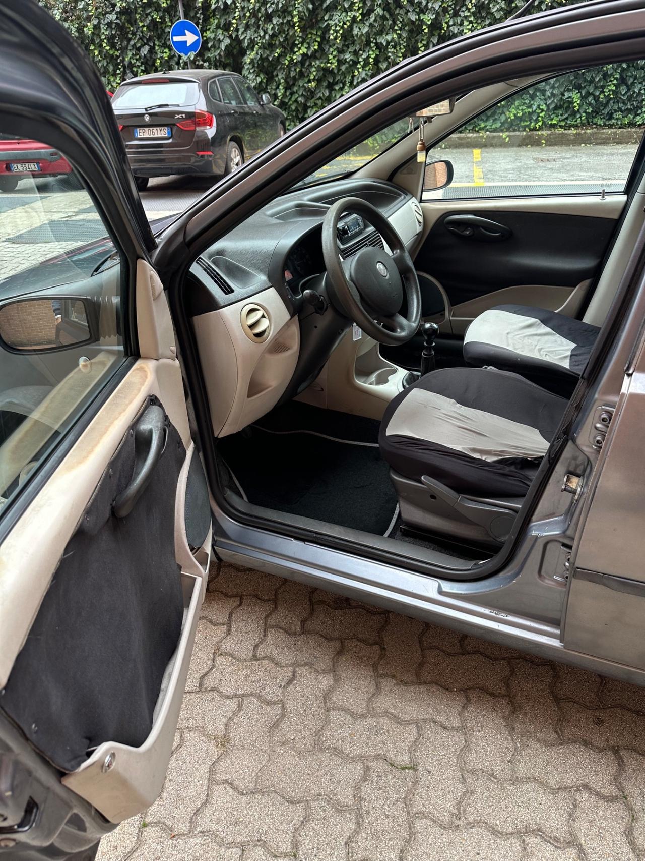 Fiat Punto 1.2i cat 5 porte EL