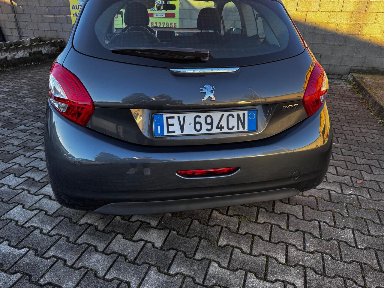 Peugeot 208 1.4 HDi 68 CV 3 porte Allure neopatentati