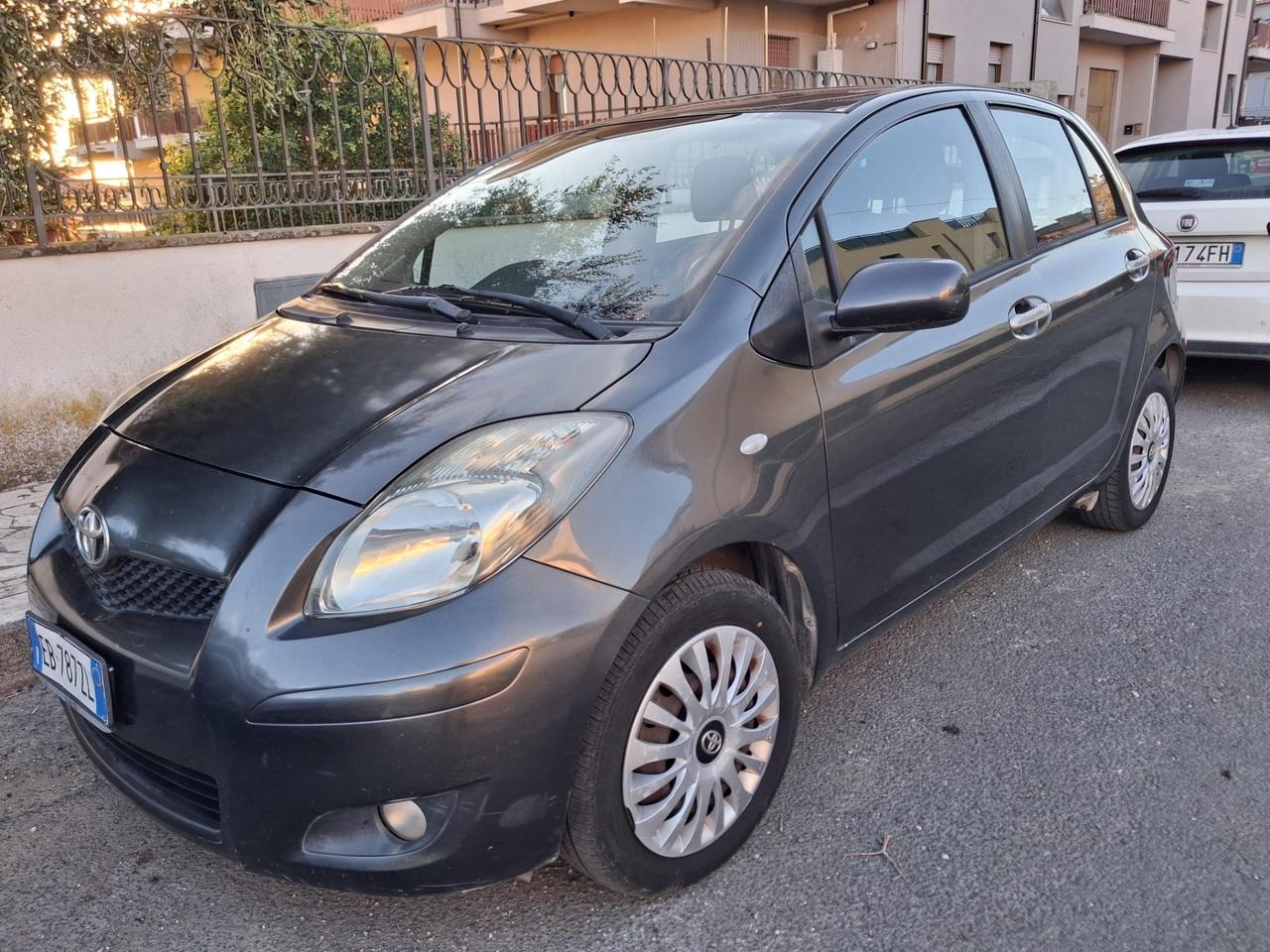 Toyota Yaris 1.3 5 porte Sol
