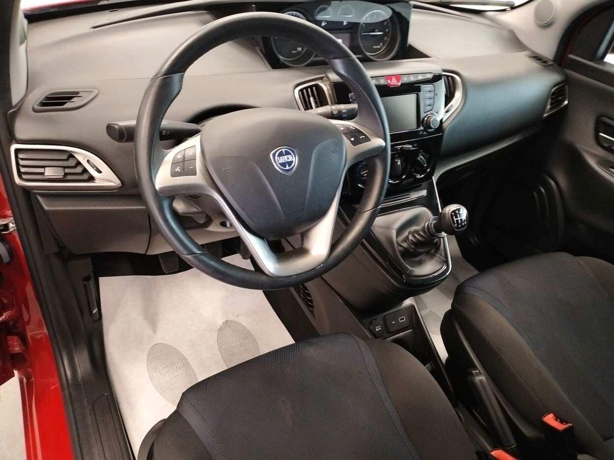 Lancia Ypsilon 1.0 FireFly 5 porte S&S Hybrid