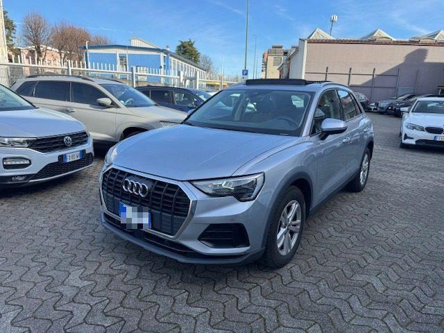 AUDI Q3 2.0 TDI 150 CV S tronic Business TETTO PANORAMICO