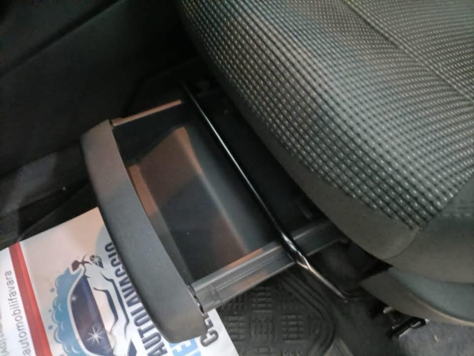 Peugeot 5008 2.0 HDi 150CV Allure