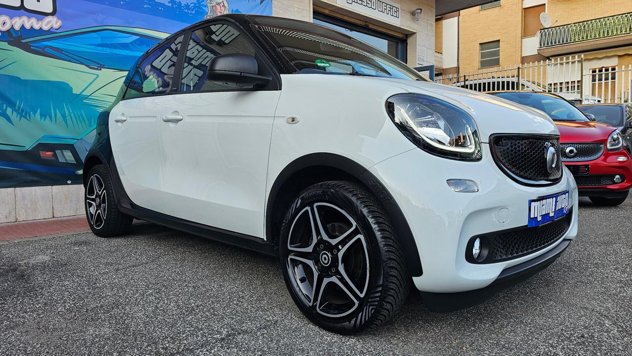 Smart forfour 70 1.0 twinamic Passion PACK SPORT + URBAN NAV TAGL UFF