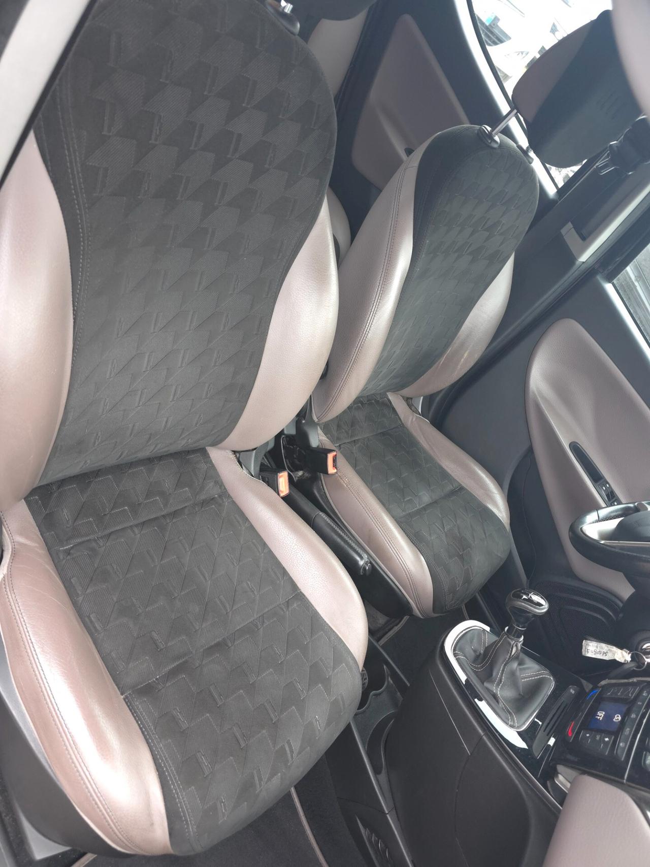 Lancia Ypsilon 1.3 MJT 16V 95 CV 5 porte S&S Elle