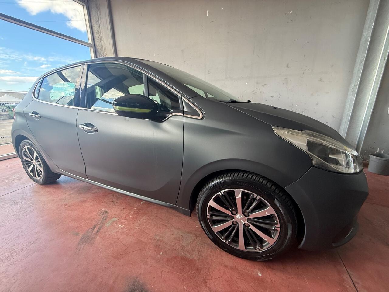 Peugeot 208 PureTech 82 5 porte Allure serie limitata