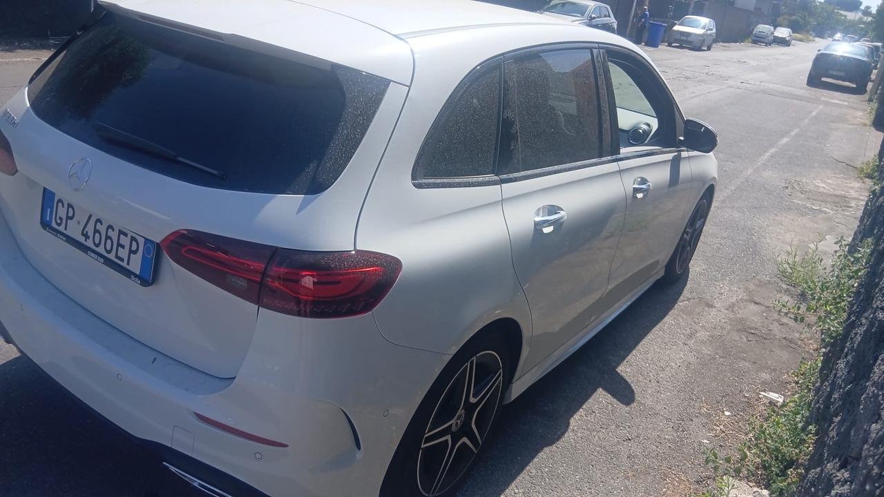 Mercedes-benz B 180 B 180 d Automatic AMG Line Premium Plus