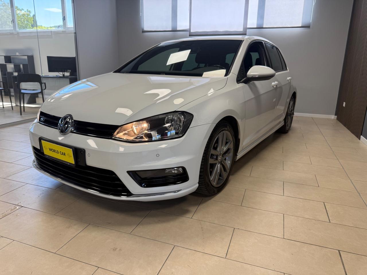 Volkswagen Golf 1.6 TDI 110 CV DSG 5p. Sport Edition R line