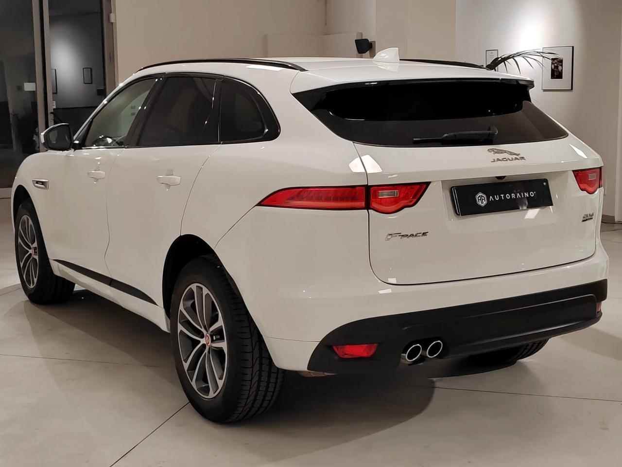 Jaguar F-Pace 2.0 D 180 CV AWD aut. R-Sport