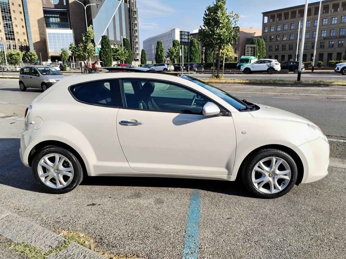 Alfa Romeo MiTo 1.4 78 CV 8V 31000km tetto elettrico panoramico 6/2011