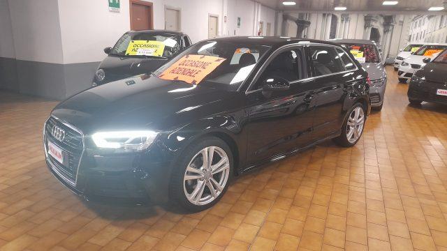 AUDI A3 SPORTBACK 30 g-tron S tronic Admired S-LINE 18"