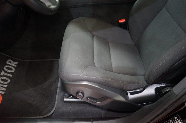 VOLVO XC60 B4 (d) AWD Geartronic Business