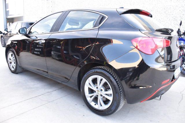 ALFA ROMEO Giulietta 1.6 JTDm-2 105 CV Distinctive