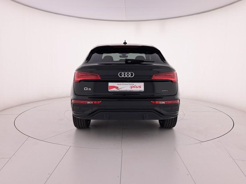 Audi Q5 sportback 40 2.0 tdi mhev 12v s line plus quattro s-tronic