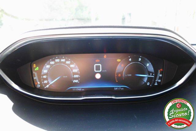 PEUGEOT 3008 BlueHDi 130 S&S Allure