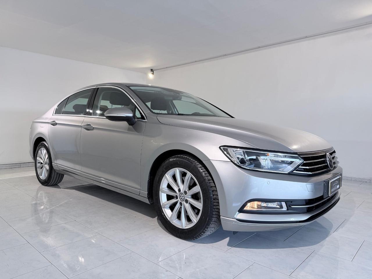 PASSAT 2017 BERLINA 2.0 tdi 150cv SOLI 85 000KM CERTIFICATI