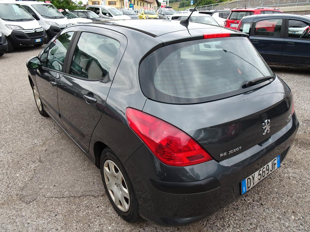 Peugeot 308 1.6 HDi 90CV 5p. Tecno