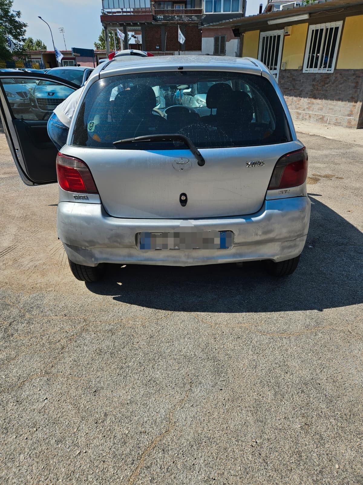 Toyota Yaris 1.0i 16V cat 3 porte