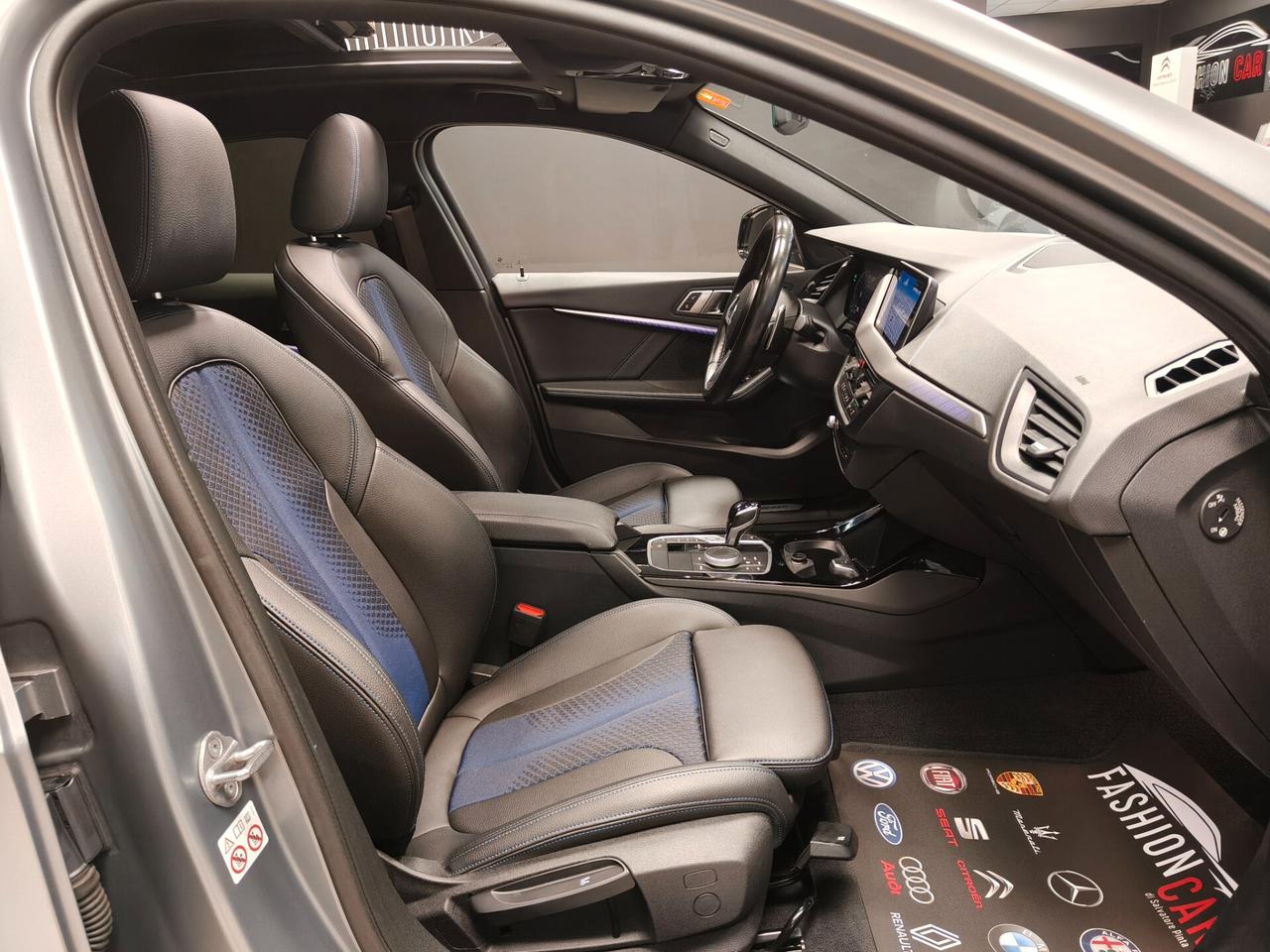 Bmw 118 118d 5p. Msport