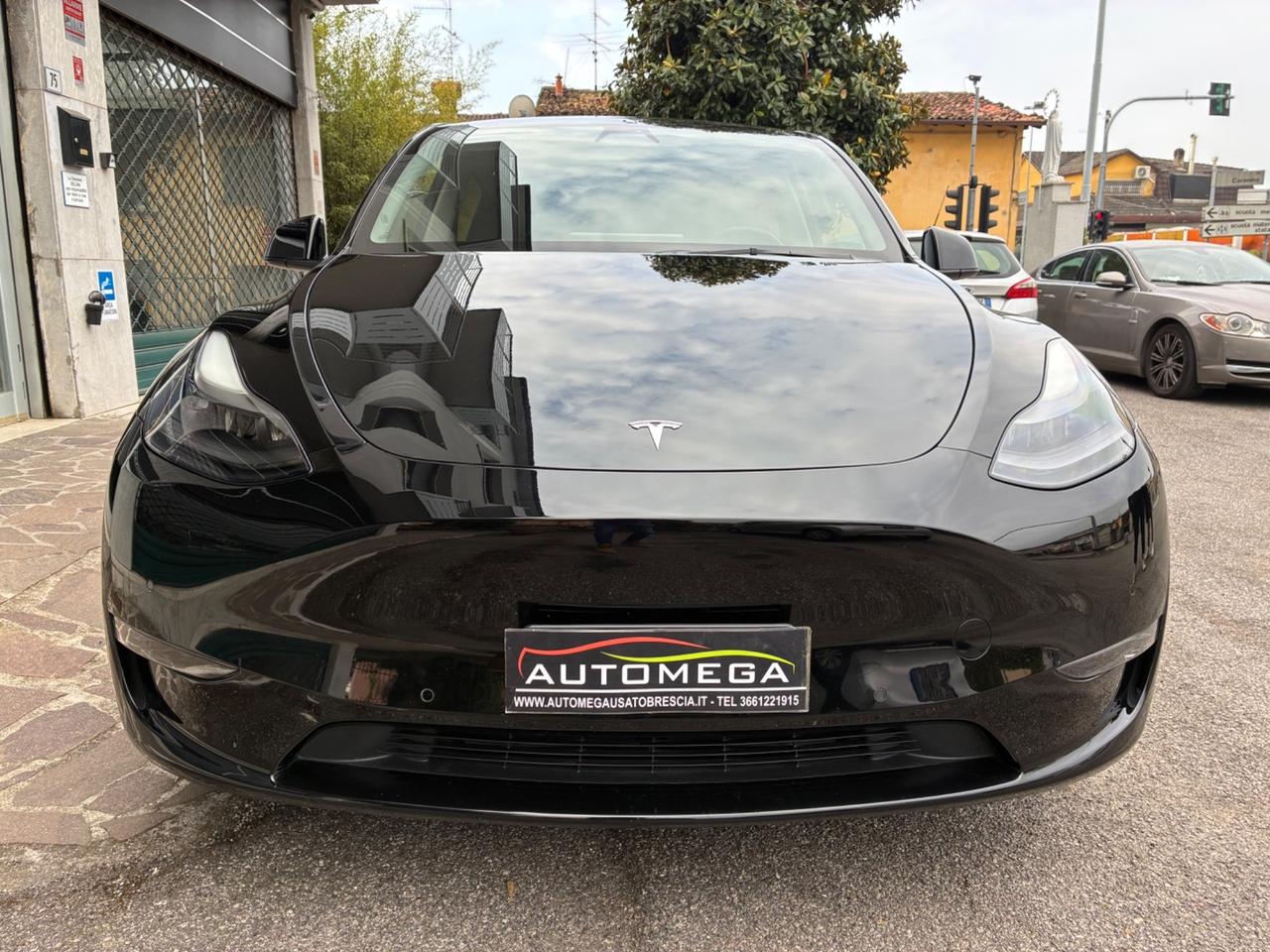 Tesla Model Y Long Range Dual Motor 4WD