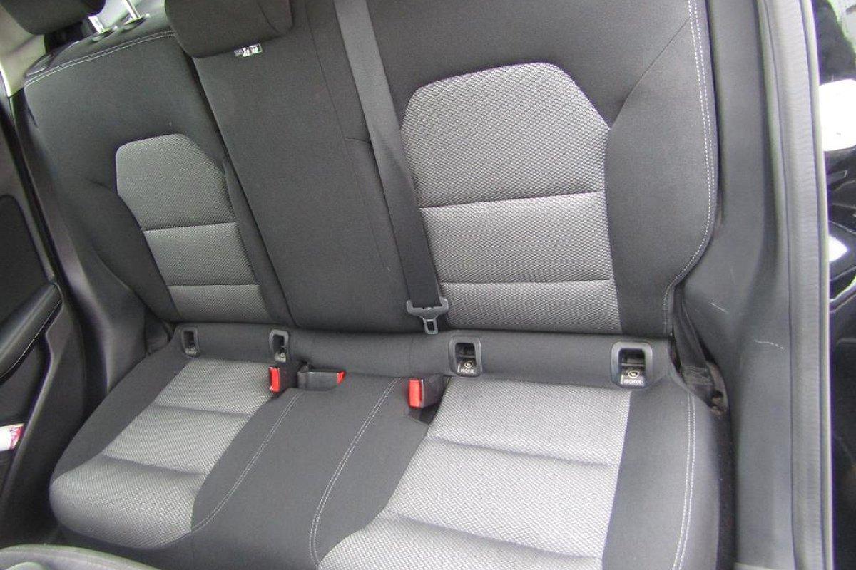 MERCEDES GLA 180 d Automatic Business