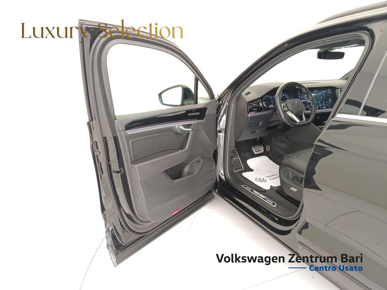 Volkswagen Touareg 3.0 v6 tdi elegance r-line exterior pack 231cv tiptronic