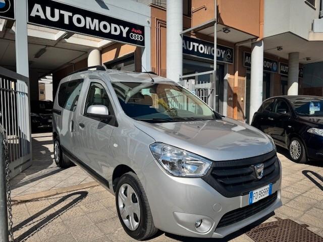 Dacia Dokker 1.5 dCi 8V 90CV Start&Stop Serie Speciale Lauréate Family