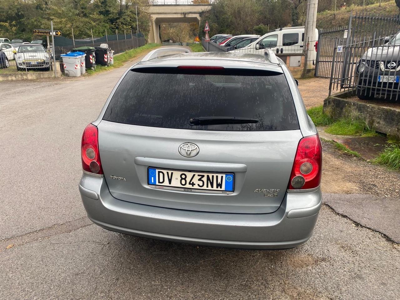 Toyota Avensis 2.0 D-4D Wagon Sol