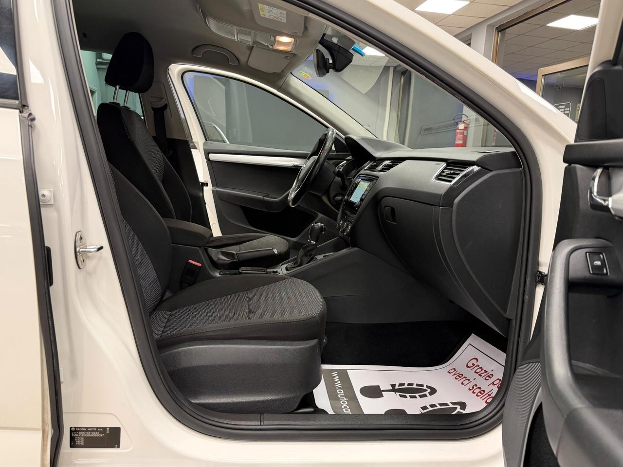 Skoda Octavia 1.6 TDI CR 110 CV DSG Wagon Style