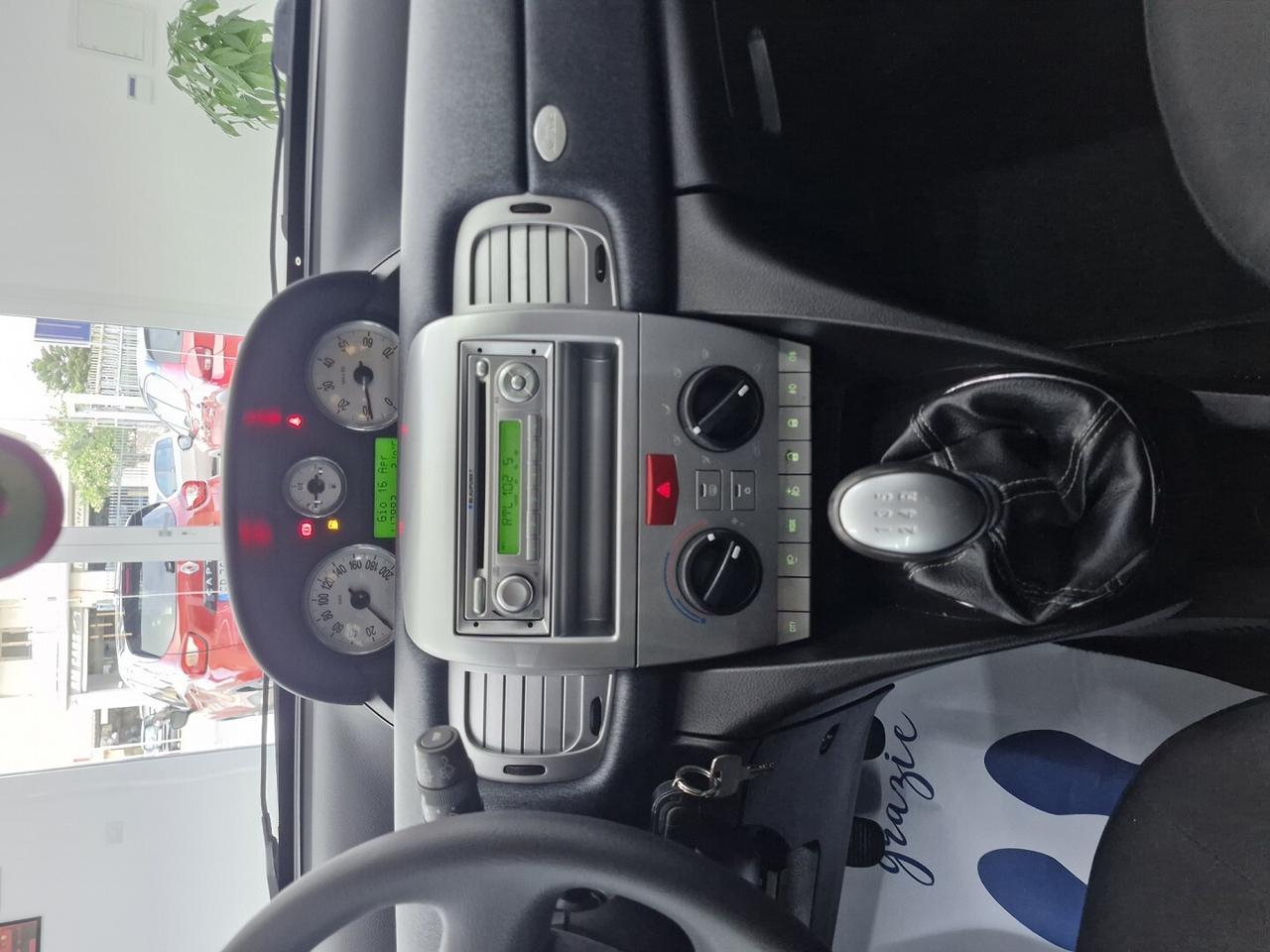 LANCIA YPSILON 1.2 BENZINA 69CV DIVA 100000KM 2011