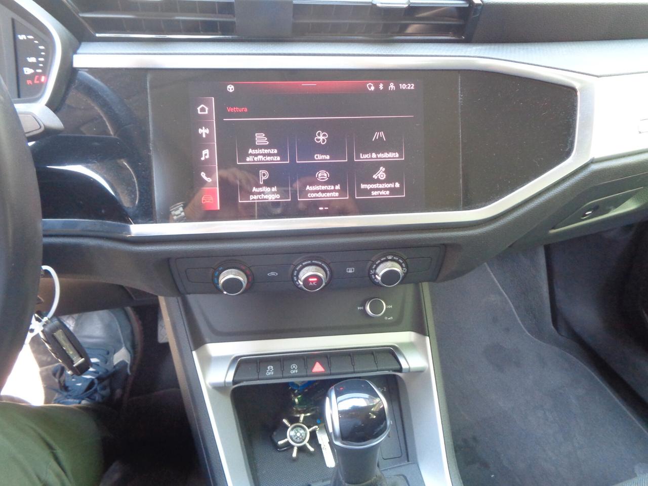 Audi Q3 35 TDI S tronic Business