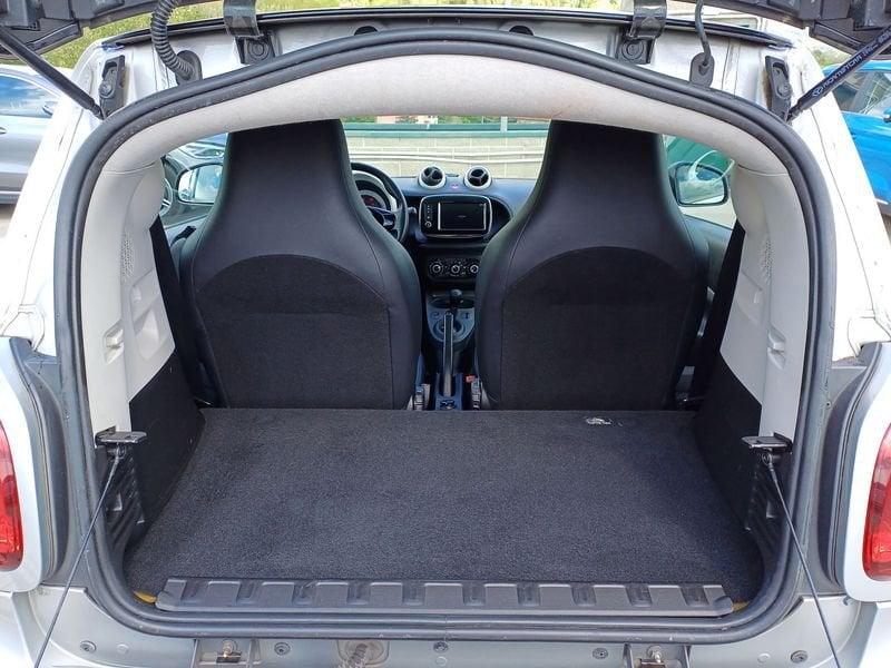smart fortwo 1.0 Youngster 71cv twinamic