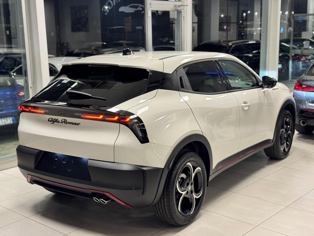 Alfa Romeo Junior 1.2 145 CV Hybrid eDCT6 Speciale