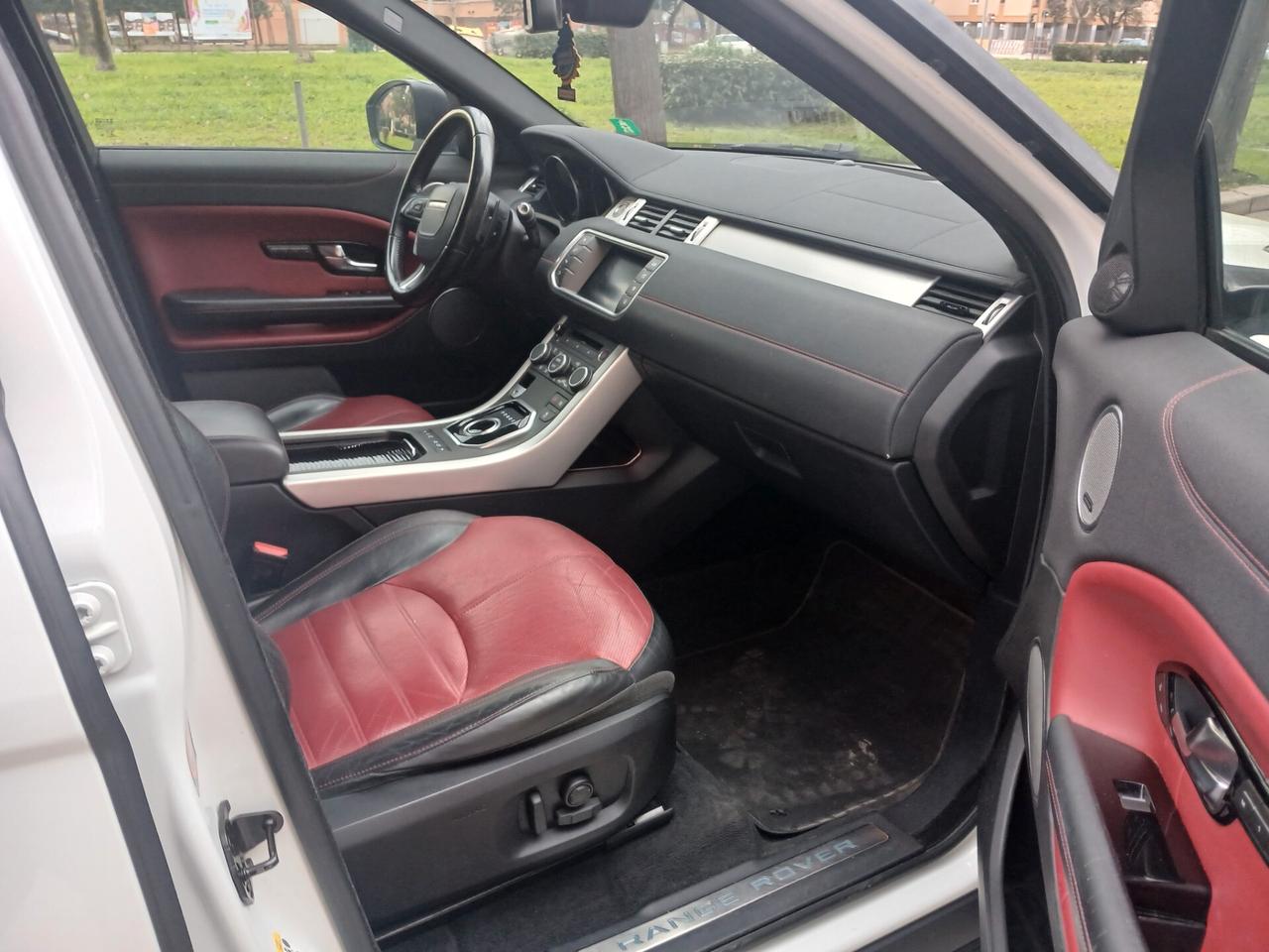 Land Rover Range Evoque 2.0 TD4 180 CV 5p. Business Edition SE