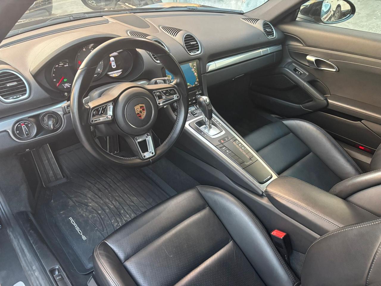 Porsche Cayman 718 S