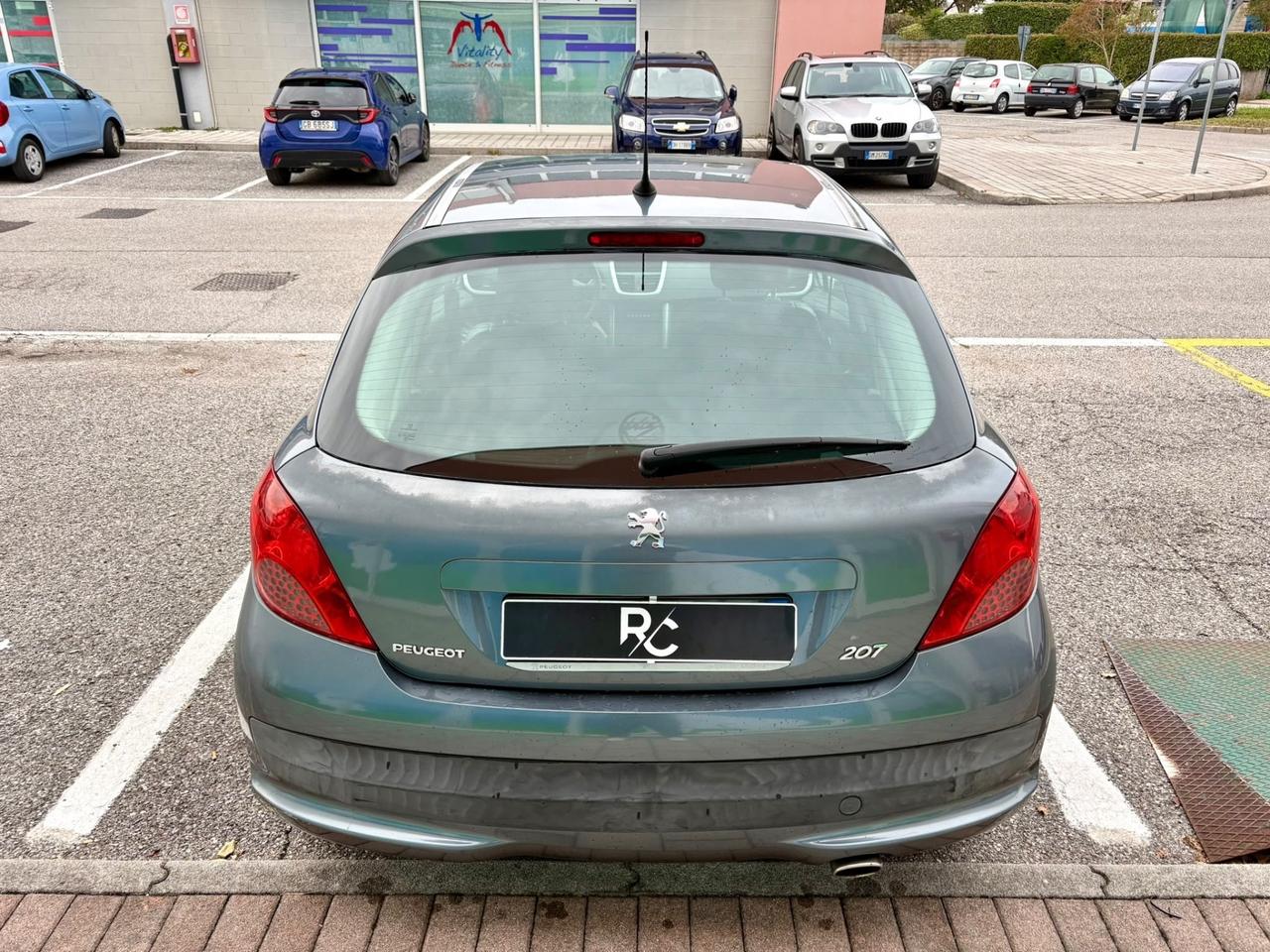 Peugeot 207 1.4 vti Neopatentati
