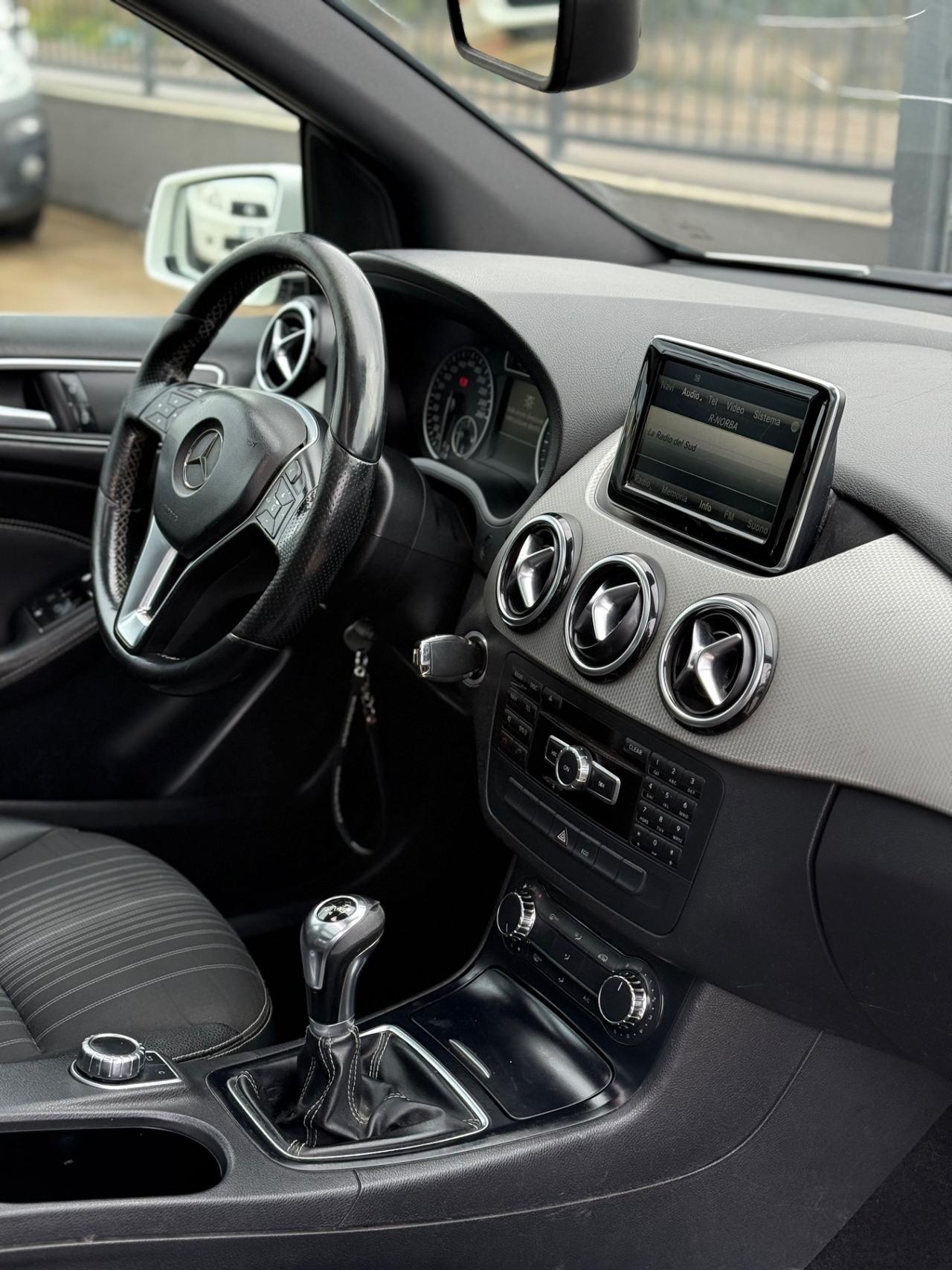 Mercedes-benz B 180 CDI BlueEFFICIENCY Premium