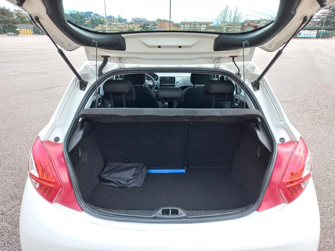 Peugeot 208 1.4 VTi GPL CASA MADRE
