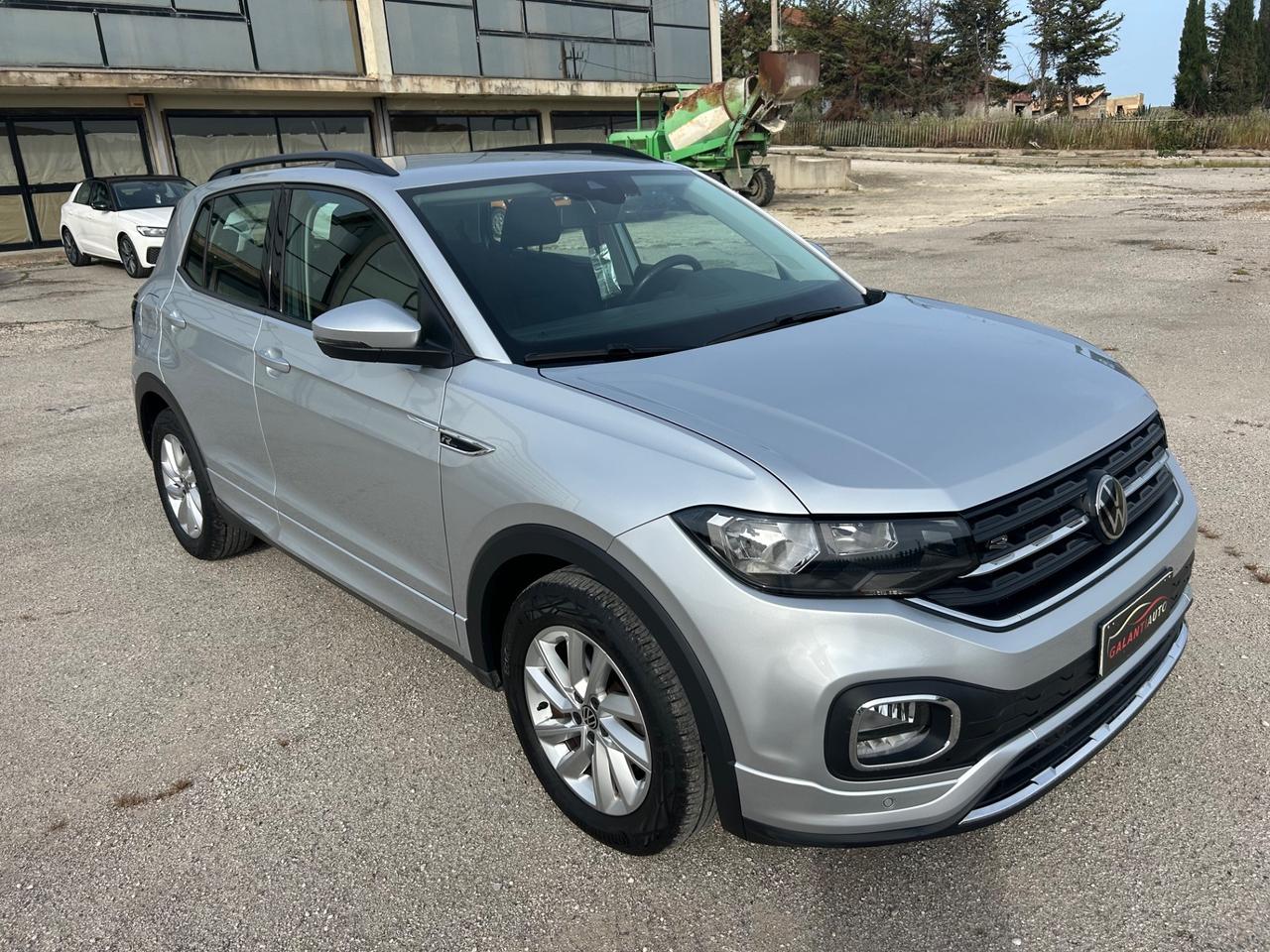 Volkswagen T-Cross 1.0 TSI R line