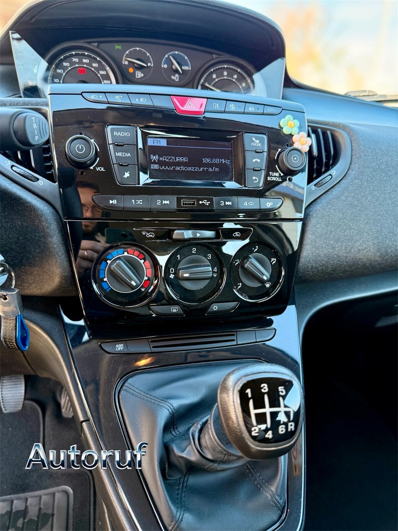 Lancia Ypsilon 1.0 FireFly 5 porte S&S Hybrid 2023