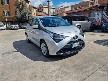Toyota Aygo 5 Porte Aygo 5p 1.0 x-play 72cv km 21000