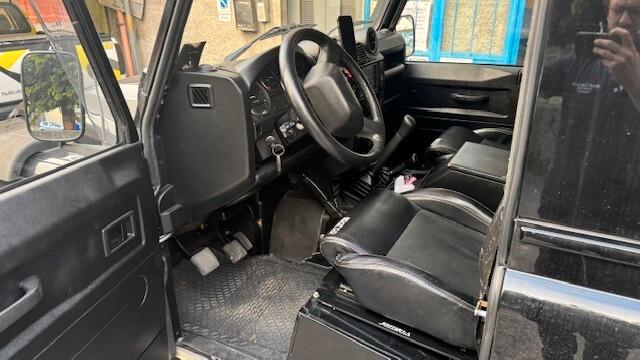 Land Rover Defender 90 2.4 td E Pick Up
