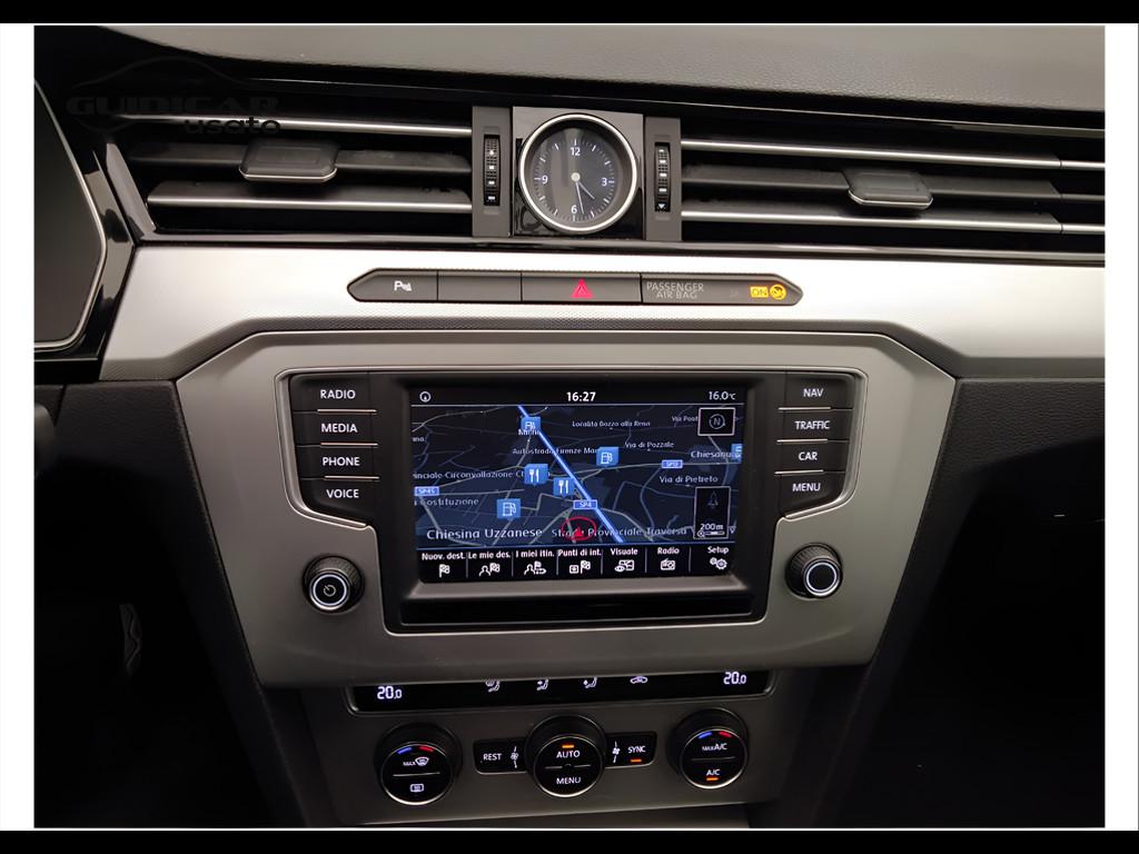 VOLKSWAGEN Passat VIII 2015 Variant - Passat Variant 2.0 tdi Business (