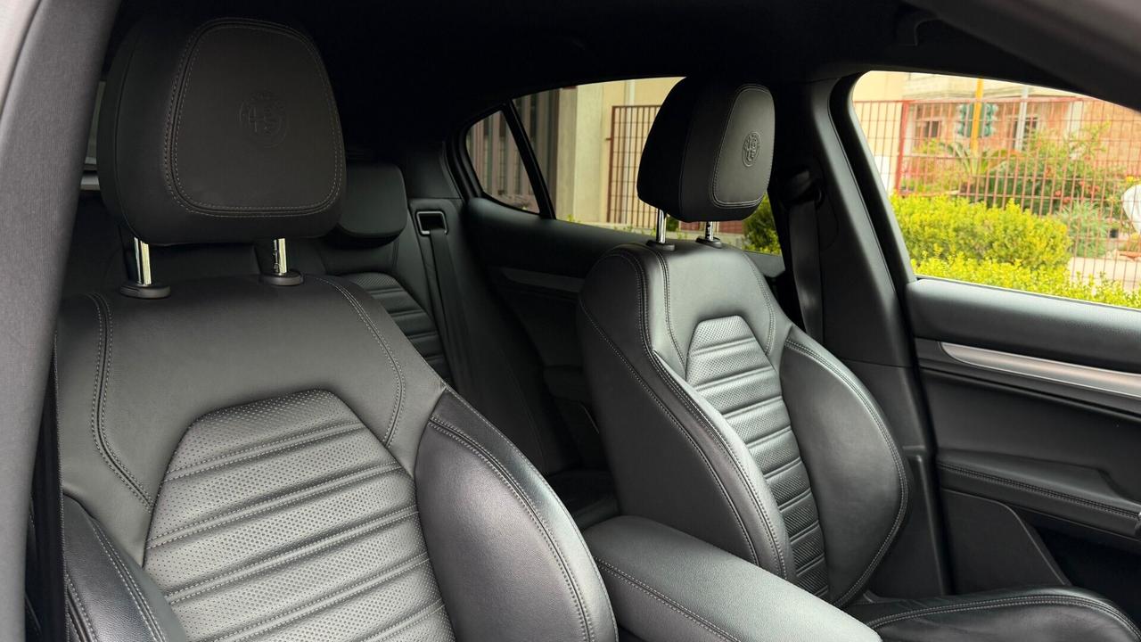 Alfa Romeo Stelvio 210 CV AT8 Q4 Veloce