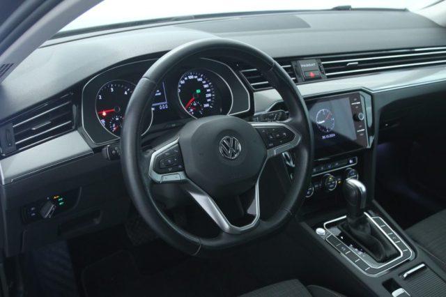 VOLKSWAGEN Passat Variant 2.0 TDI SCR EVO DSG Business Fari LED