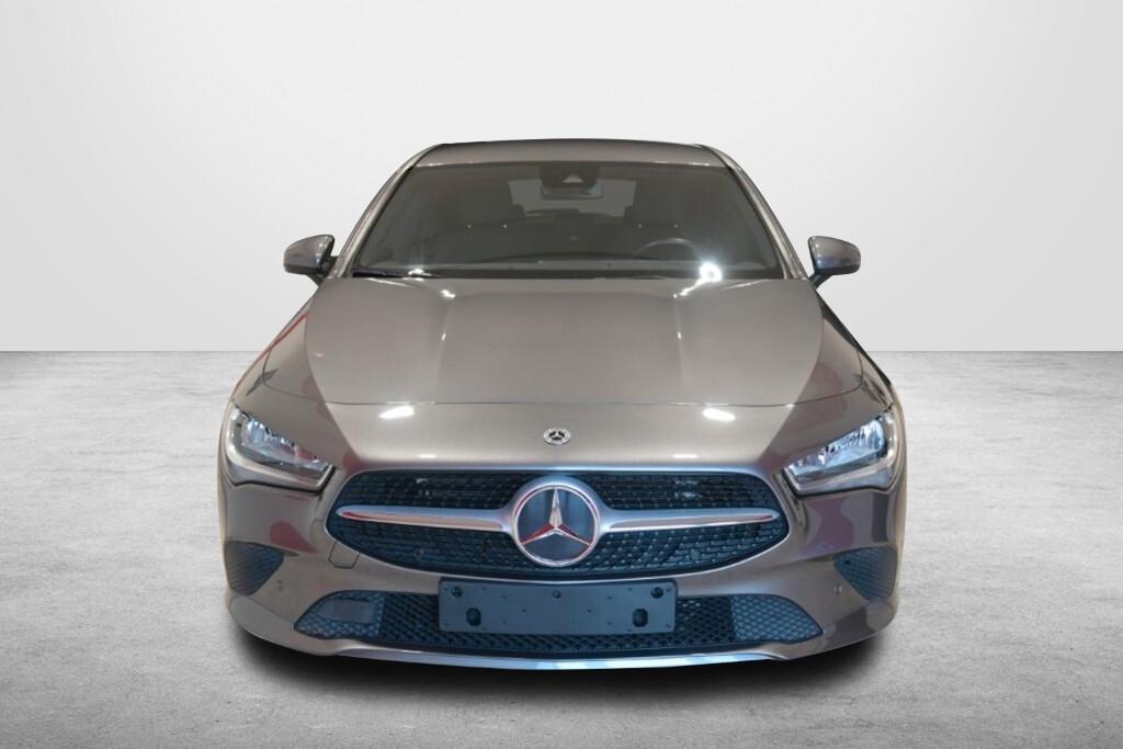 MERCEDES-BENZ CLA SHOOTING BRAKE 180D 115CV AUTOMATIC BUSINESS SOLUTION ( CRUISE - NAVI PREMIUM - PARK ASSIST - TELECAMERA POST. ) CC. 1.950